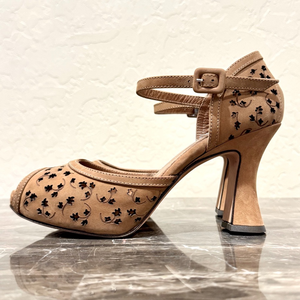 Marchez Vous Leather Floral Peep Toe Heels